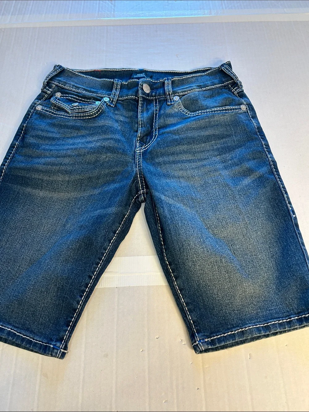 True Religion Men’s Ricky Big T Flap Relaxed Straight Denim Shorts Sz 30
